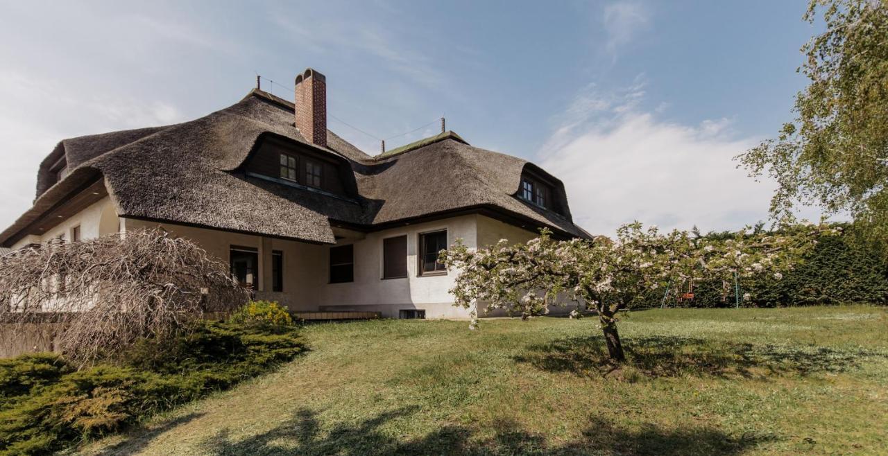 Ferienhaus Schilfvilla موربيش آم سي المظهر الخارجي الصورة